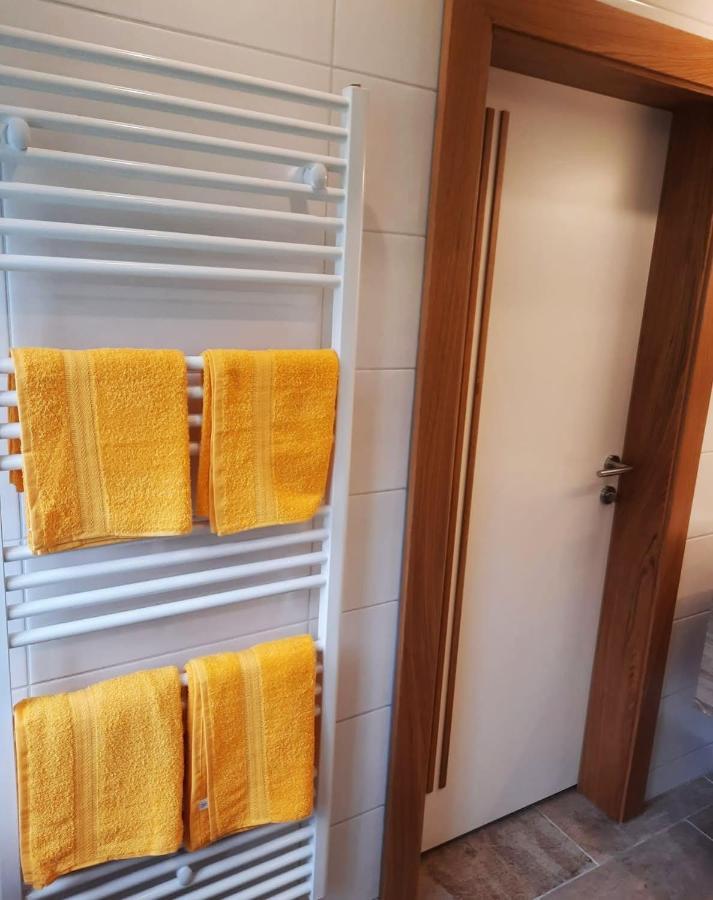 Apartment Fischer Mit Privatstrand ชไตน์ดอร์ฟ อัม ออสเซียเฮอร์ ซี ภายนอก รูปภาพ
